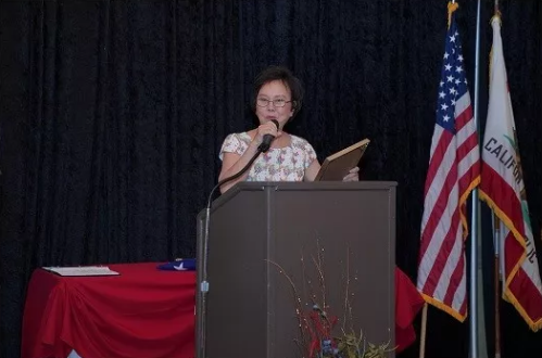 美国陆军感恩联欢会隆重表彰华裔贡献者